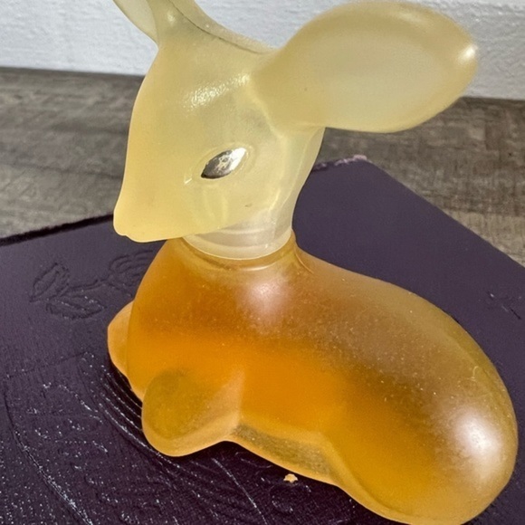 Vintage Avon deer bottle fragrance Fawn precious doe Swwet Honesty collectible - Picture 4 of 6